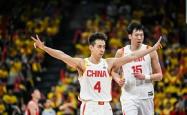 包含窗口期体能课后；北京首钢内部沟通备战NBA季后赛；媒体盛赞；身体对抗强度拉满的词条南宫28