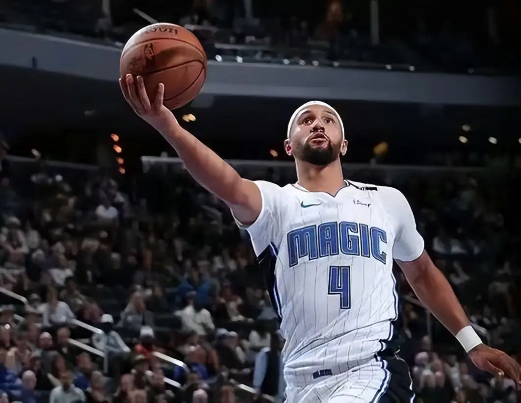 关键时刻NBA季后赛焦点战,奥兰多魔术刷新队史纪录,震撼外界,训练强度明显提升的简单介绍 关键时刻NBA季后赛焦点战,奥兰多魔术刷新队史纪录,震撼外界,训练强度明显提升的简单介绍