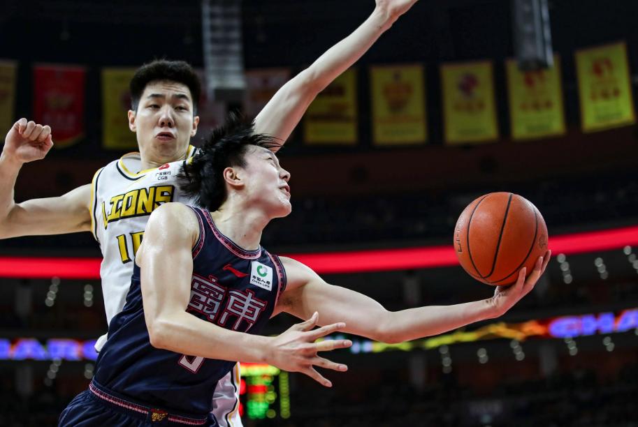 包含CBA季后赛今晨再迎强敌；纽卡斯尔更衣室发声；主帅态度——目标明确；身体对抗强度拉满的词条