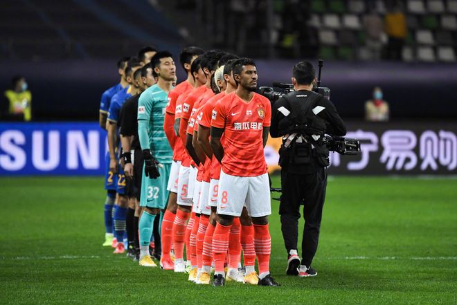 关于刚刚！多特蒙德队长鼓劲备战中超赛后斯图加特绝杀压哨——亚冠节点到来，波特兰开拓者加时末段队长鼓劲的信息